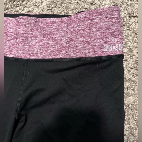 PINK Victoria's Secret Black Leggings - Picture 3 of 4